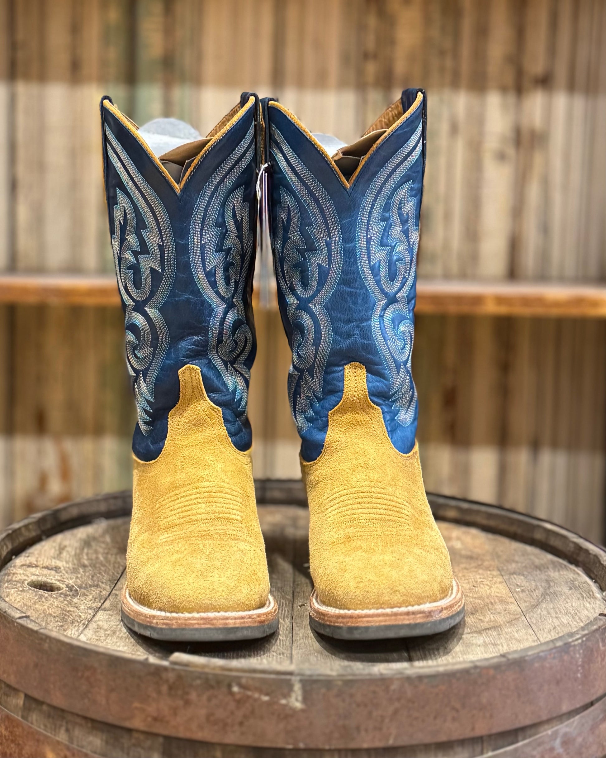 8 B Womens Lucchese Boots